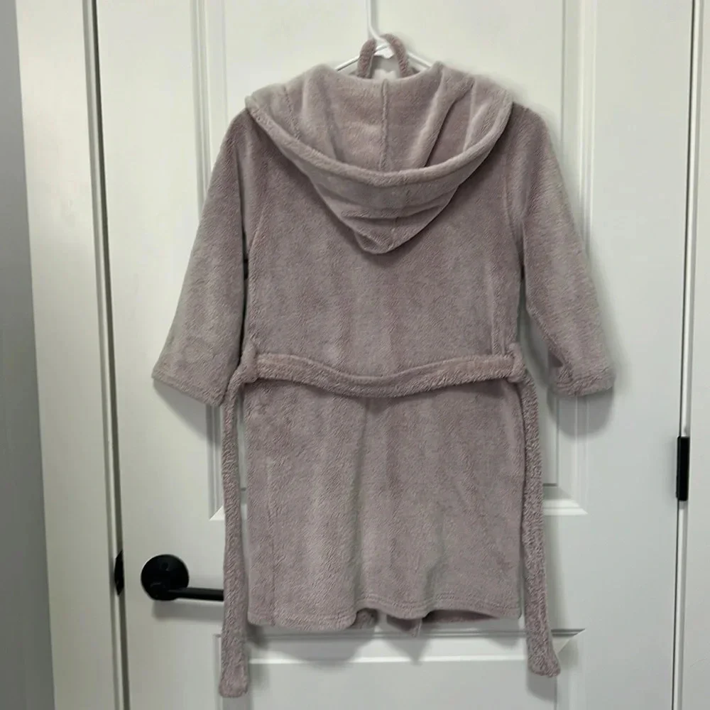 Baby&Child Restoration Hardware Girls violet bathrobe size 6-7 yrs